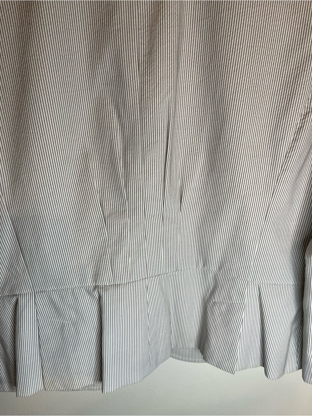 Ann Taylor LOFT Light Gray Pinstripe Women's Blazer Size 6 - Picture 12 of 14